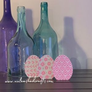 Wooden Easter Egg with Scallop Design Home Decor